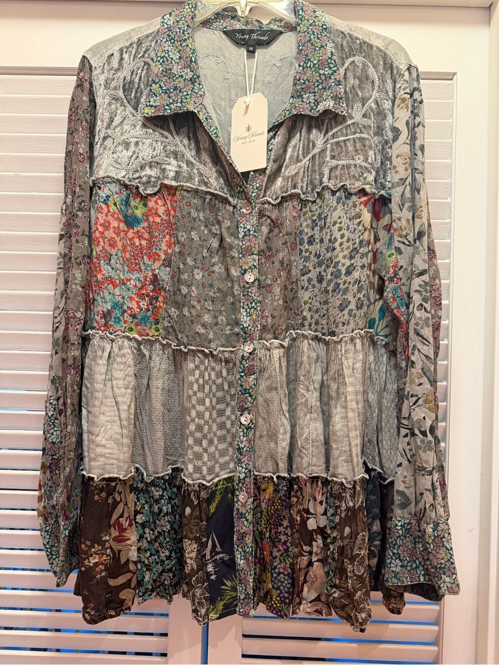 Young Threads BNWT 1X Boho Patchwork Ruffle Blouse